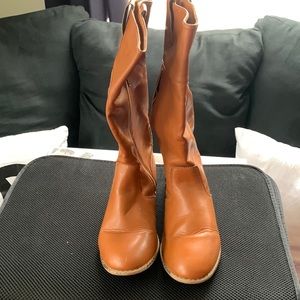 Old Navy leather boots sz 5